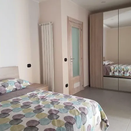 Street House Νάπολη