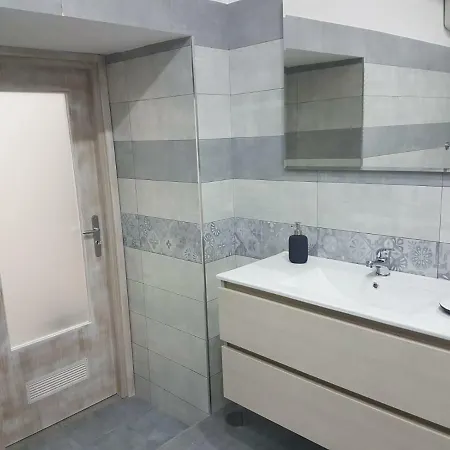 Street House * Νάπολη